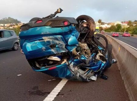 Video: Horror-Crash auf Teneriffa durch Kamikaze-Fahrer Video: Horror-Crash auf Teneriffa durch Kamikaze-Fahrer